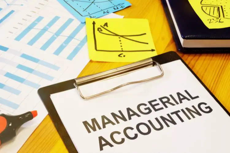how managerial accounting helps in decision making